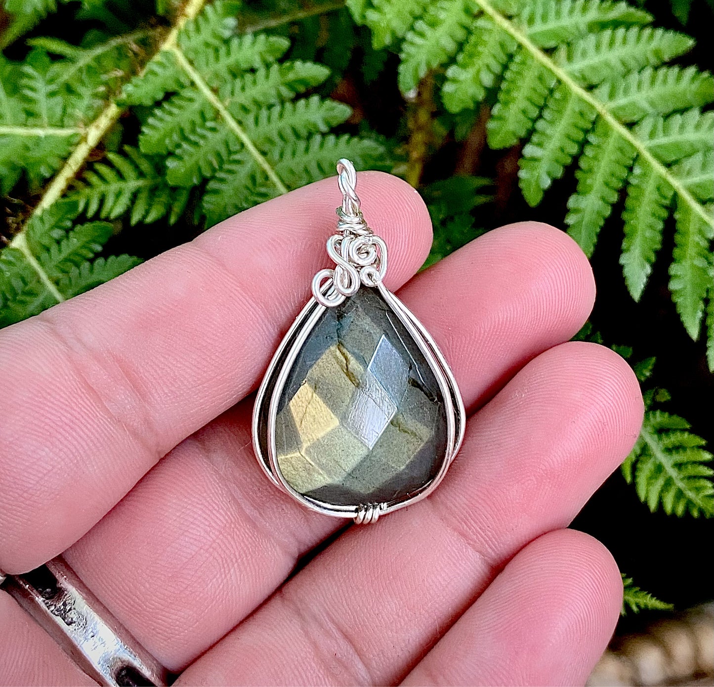 Faceted Labradorite Pendant