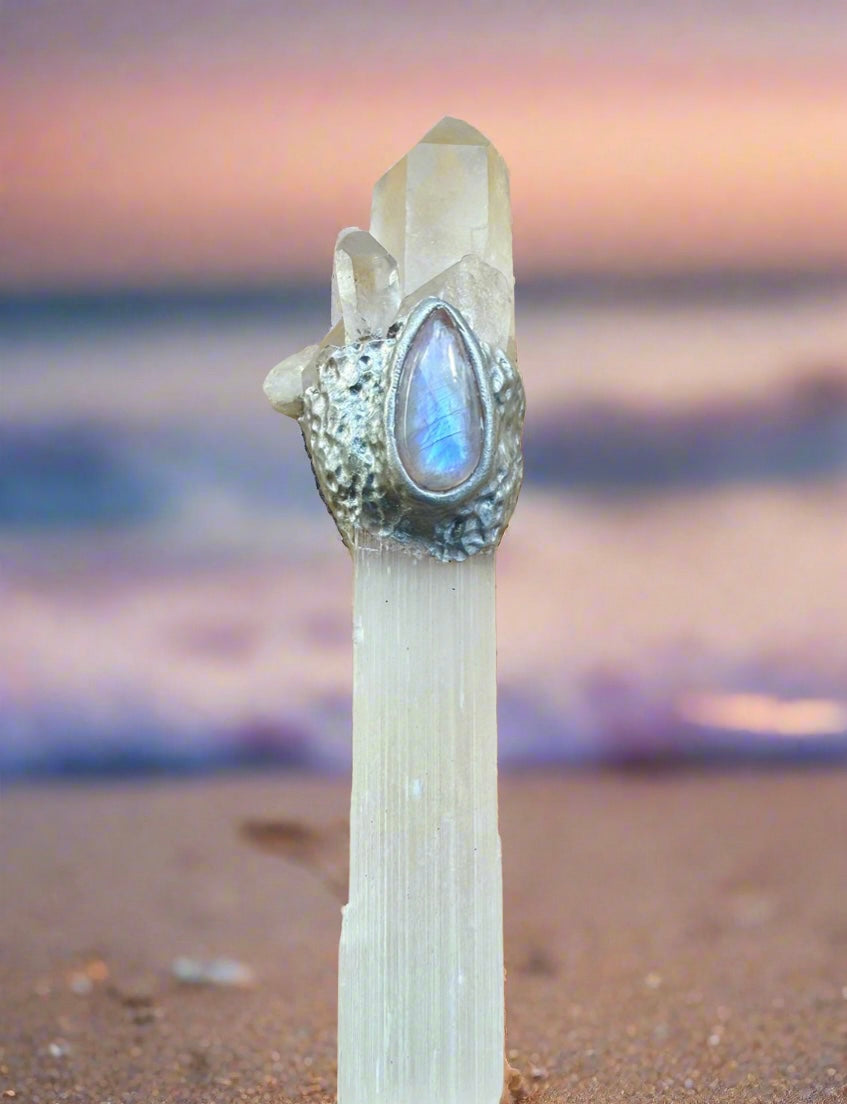 Selene • Handmade Wand