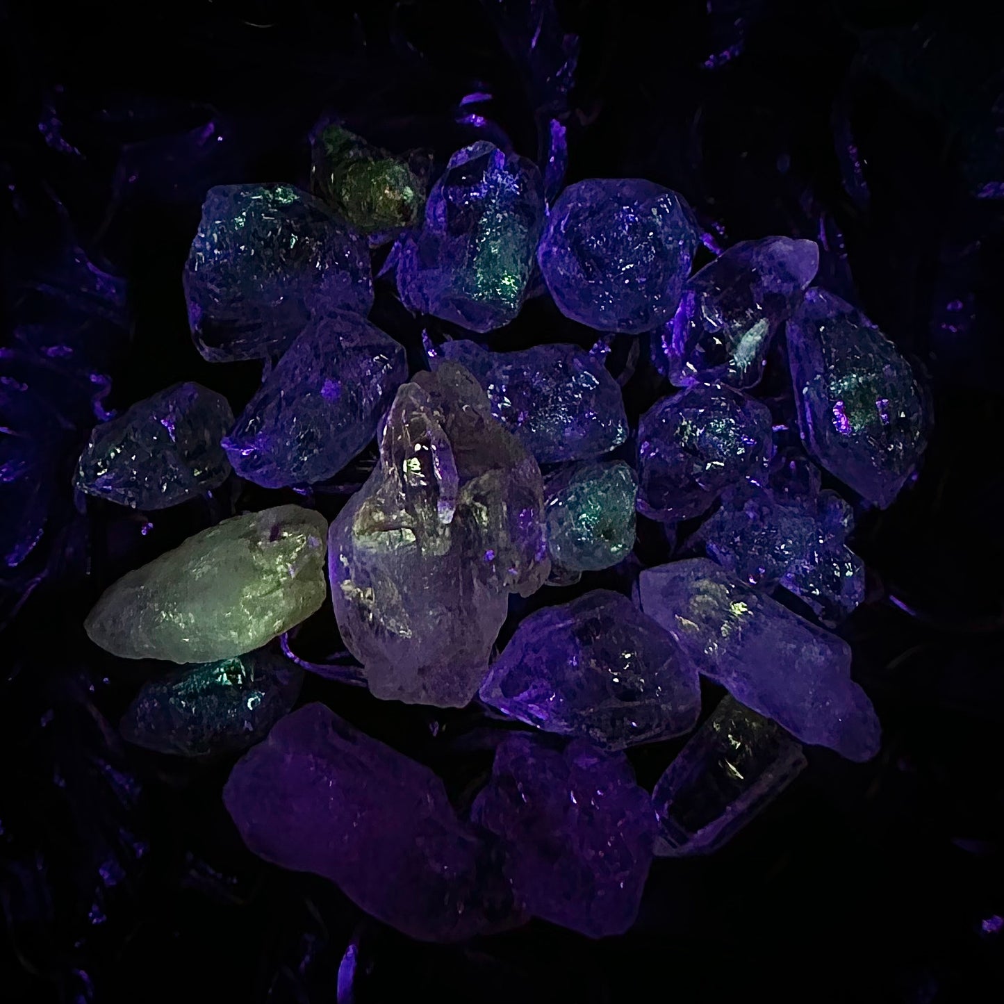 UV Petroleum Quartz