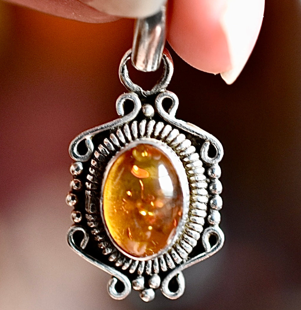 Amber Pendant • Vintage