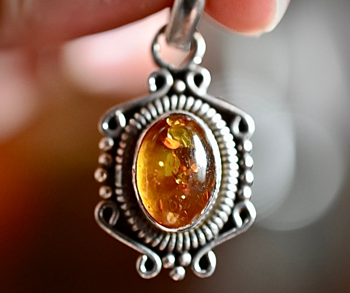 Amber Pendant • Vintage