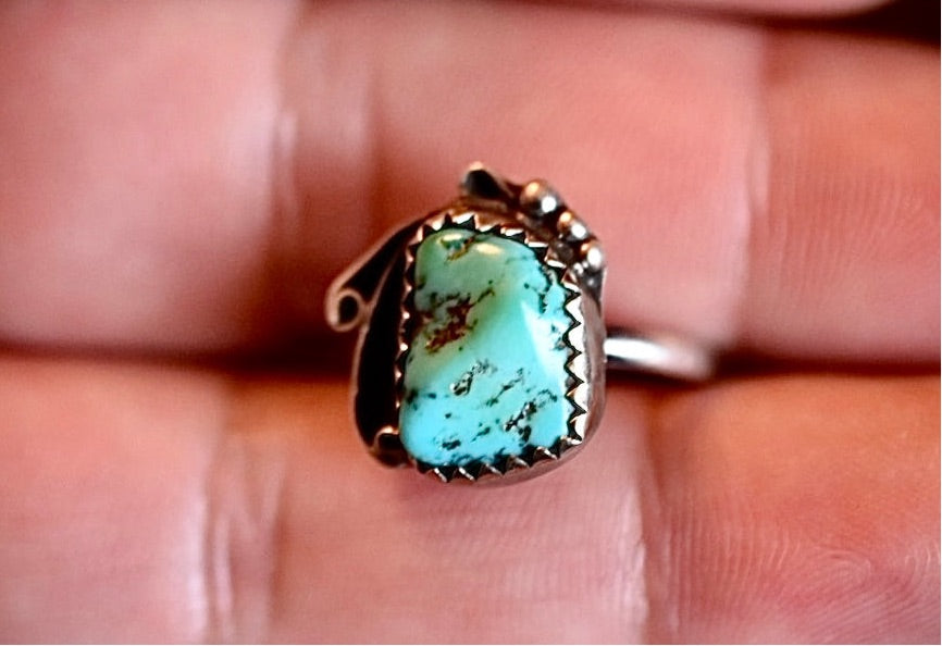 Turquoise in Silver Ring • Vintage